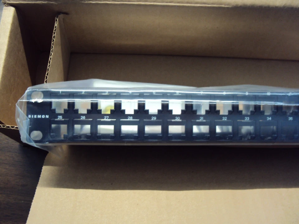 Siemon Z6AS-PNL-U48K Z-MAX 48-Port 6A Shielded Patch Panel 1U Black