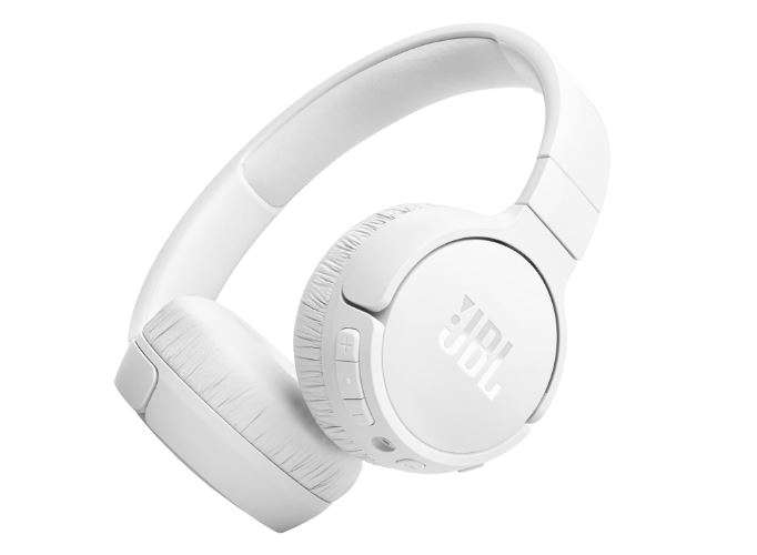 White JBL Tune 670NC Headphones