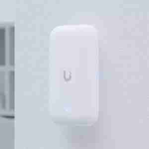 UniFi Swiss Army Knife Ultra review, UniFi Swiss Army Knife antenna, Ubiquiti UK-Ultra, UK-Ultra antenna, Ubiquiti Swiss Army Knife, Swiss Army Knife Ultra antenna, Swiss Army Knife Ultra manual, UniFi UK-Ultra Mesh