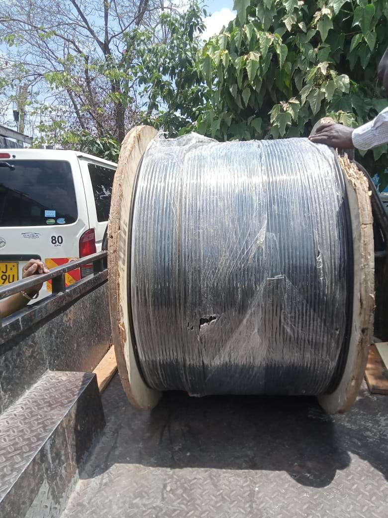 G652D 24 Core ADSS Fiber Optic Cable 4KM