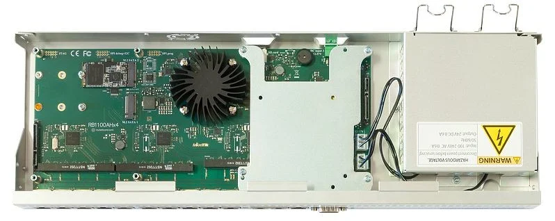 Internal hardware of Mikrotik RB1100AHx4 with 60GB SSD and quad-core CPU