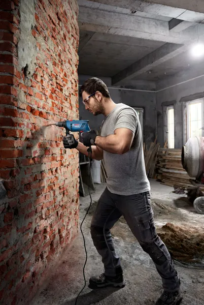 Bosch GSB 600 Professional Impact Drill drilling concrete